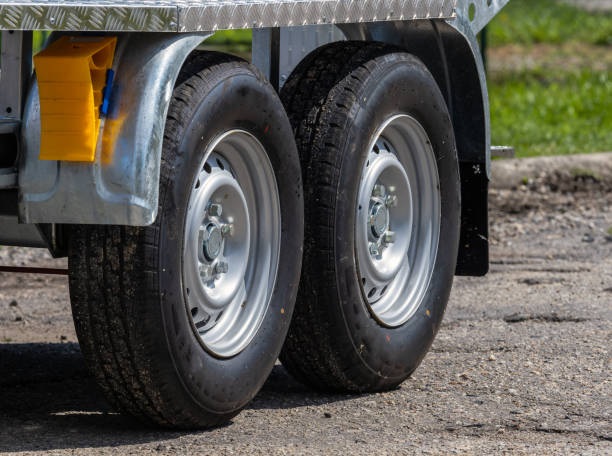 The-Vital-Role-of-Jockey-Wheels-and-Trailer-Couplings-For-Your-Towing-Business-fjfvnds213